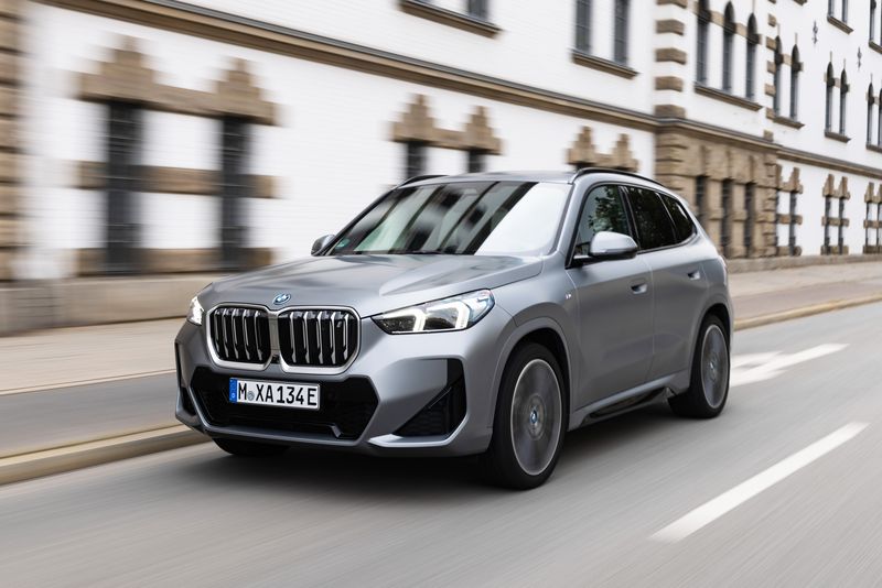 Lendületes növekedés az elektromos mobilitás piacán: a BMW Group megduplázta tisztán elektromos meghajtású modelljei értékesítési mutatóját